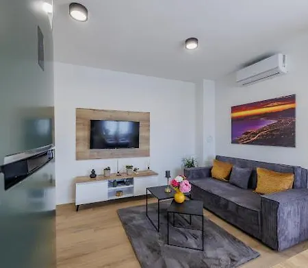 Story, Besplatan Parking, Balkon Apartman Kaštela